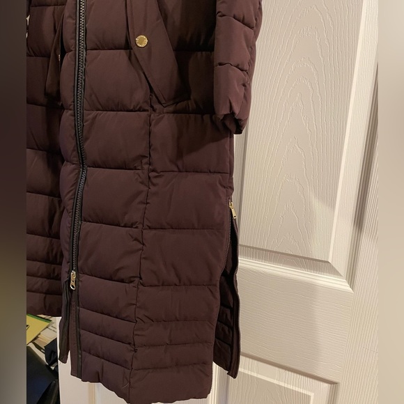 Laundry by Shelli Segal winter jacket with faux fur accent. Size small - Picture 7 of 16